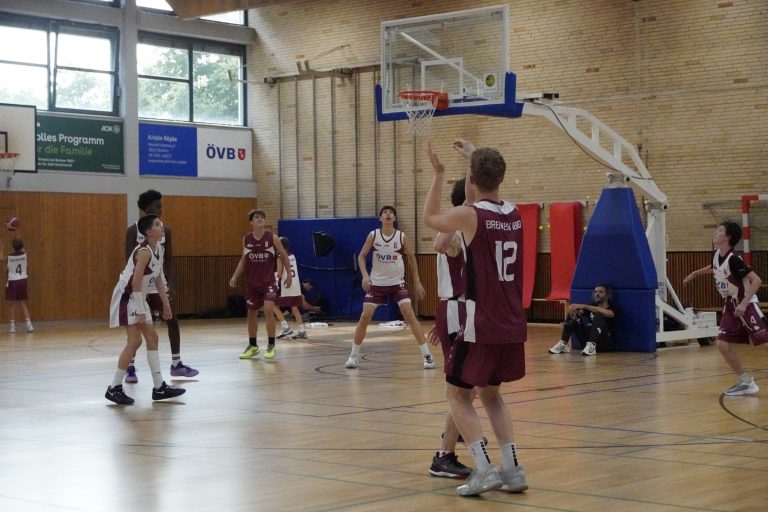 Spielszene in der Halle